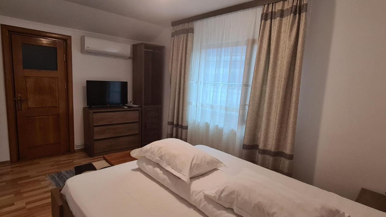 Hanul Ancutei Куртя-де-Арджеш Экстерьер фото